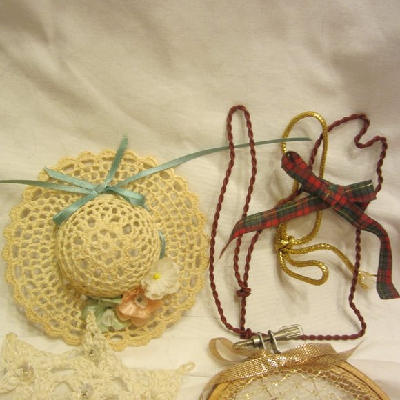 VTG SET OF RUSTIC/FARMHOUSE ORNAMENTS, SET OF 6, EACH DIFFERENT STYLE - Picture 3 of 5